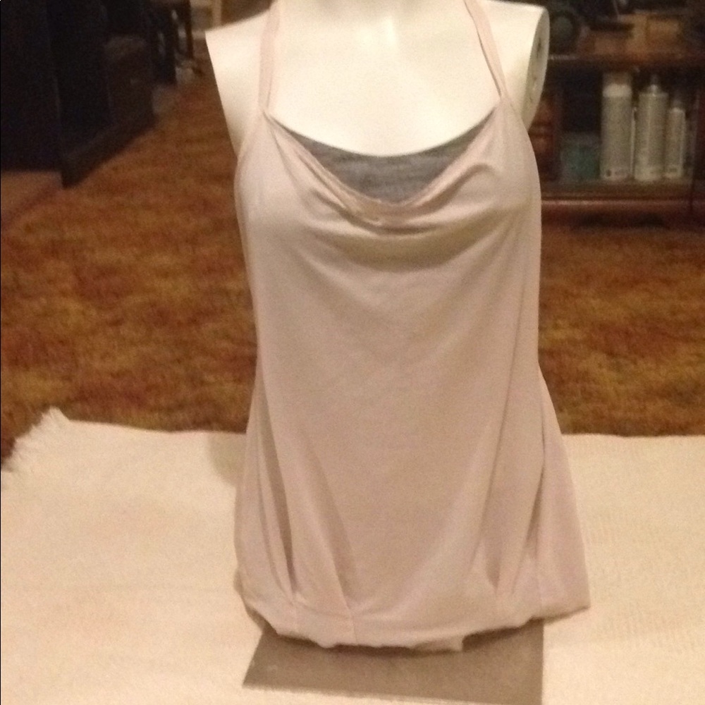 Lululemon top